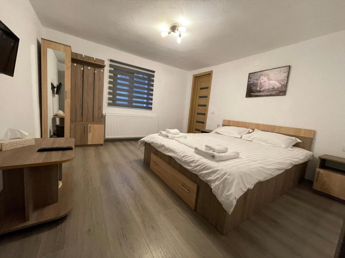 Casa Lupilor Transfagarasan Villa Căpăţîneni-Ungureni Exteriör bild