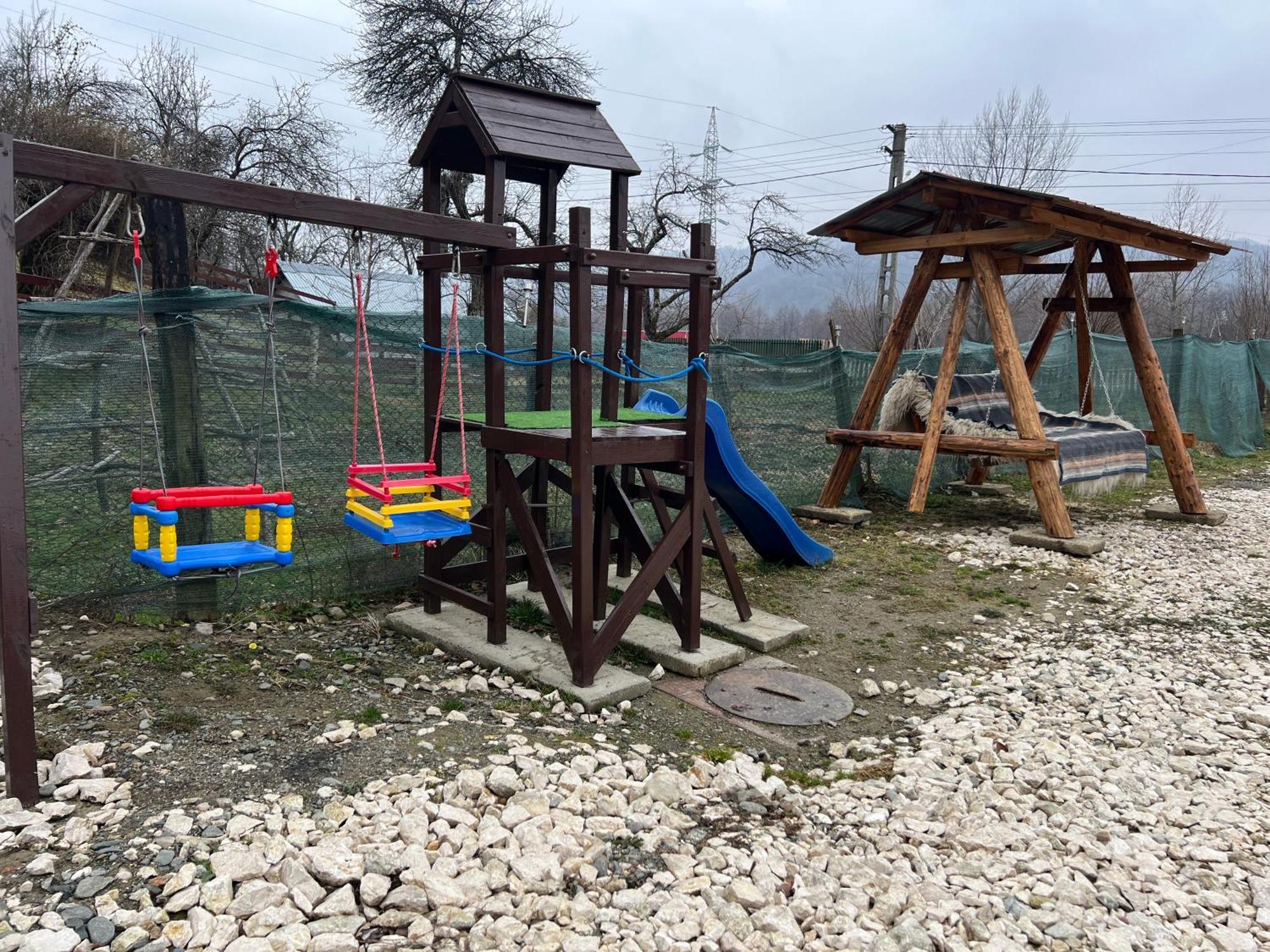 Casa Lupilor Transfagarasan Villa Căpăţîneni-Ungureni Exteriör bild