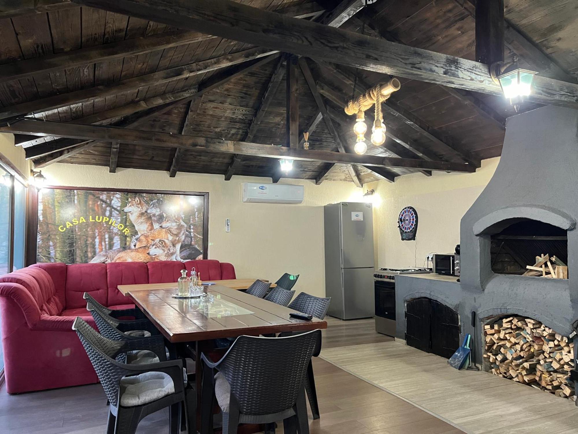 Casa Lupilor Transfagarasan Villa Căpăţîneni-Ungureni Exteriör bild