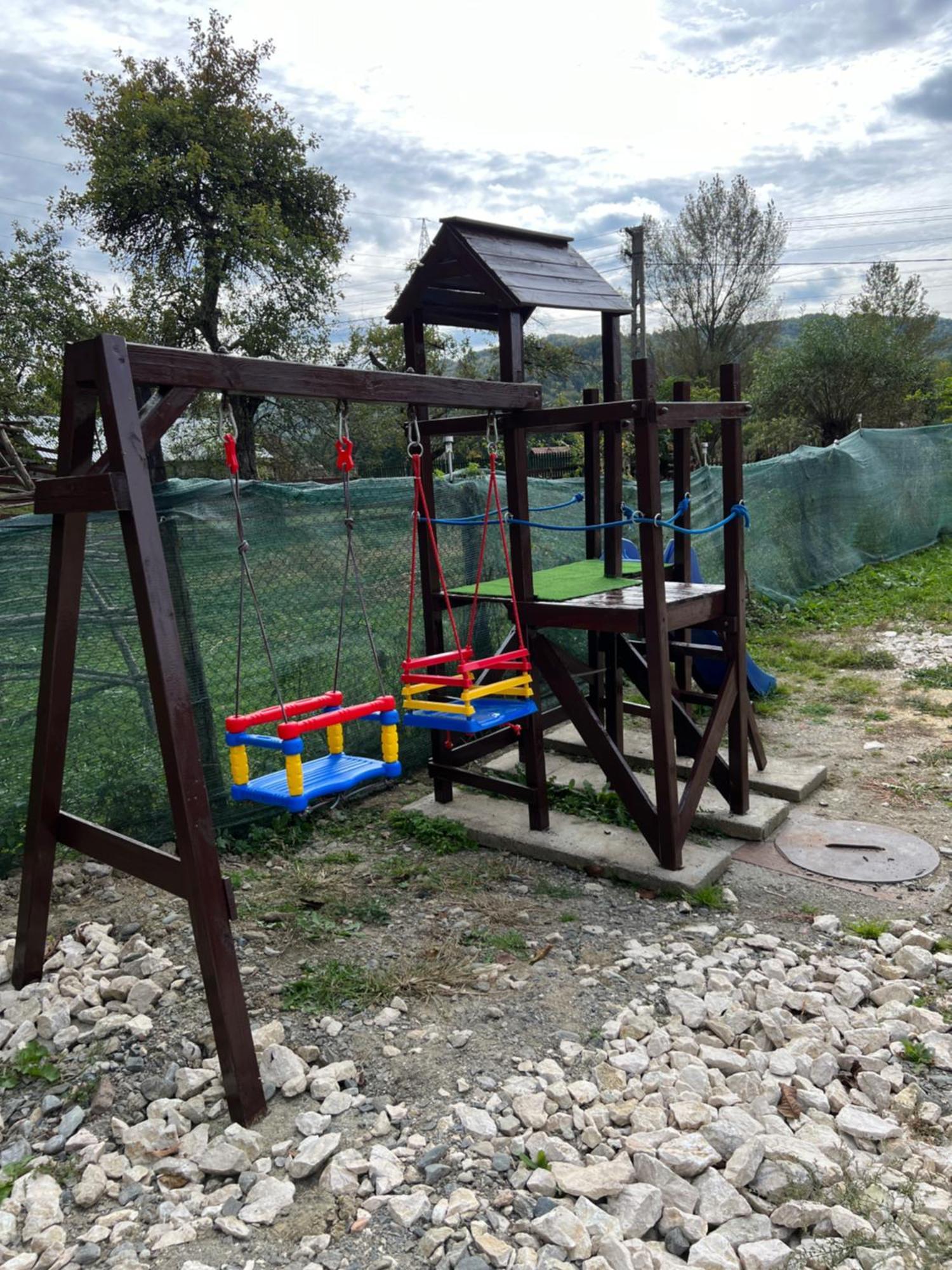 Casa Lupilor Transfagarasan Villa Căpăţîneni-Ungureni Exteriör bild